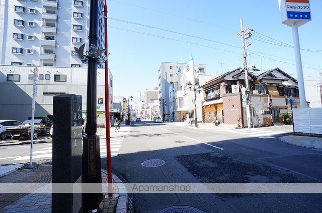 その他　前面道路（その他）まで5m
