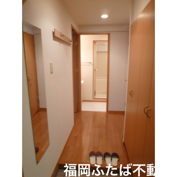 F・Corazon薬院の玄関写真