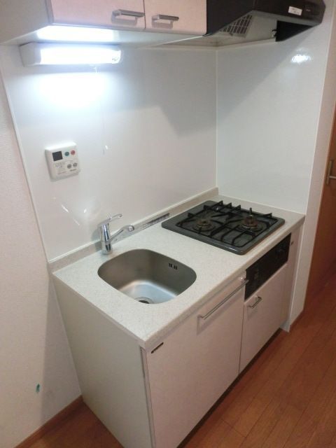 キッチン　写真は同タイプ住居です。