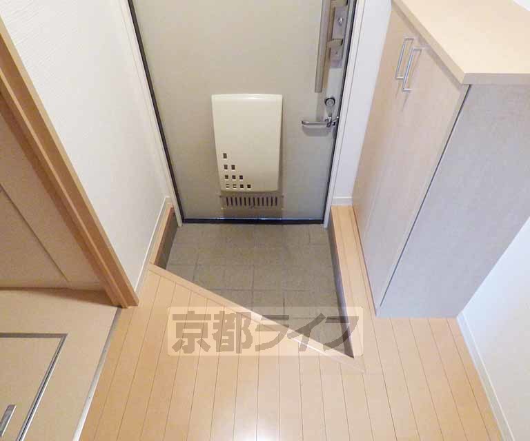 玄関　広々とした玄関です。