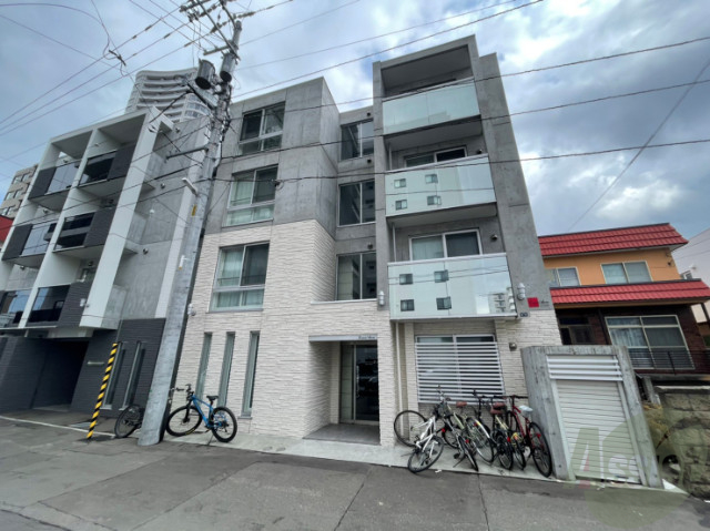 建物外観　札幌市中央区北１条西「センテナリオＬ１２６」
