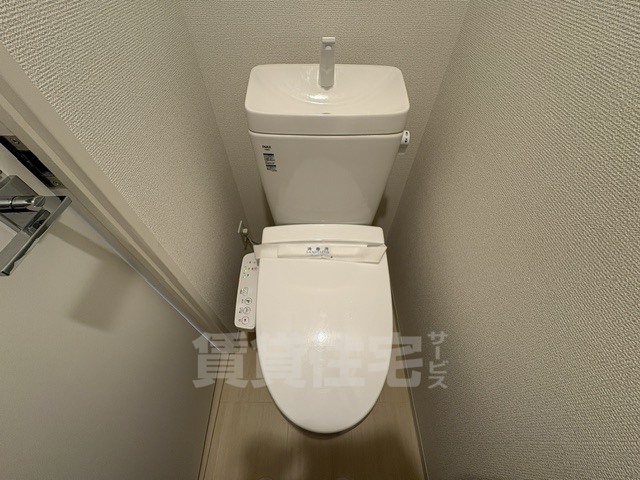 地下鉄御堂筋線 東三国駅 徒歩4分 12階建 築2年のトイレ写真