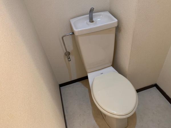 ツェルマット長居のトイレ写真