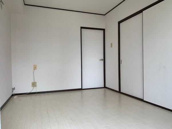 ツェルマット長居の内装写真