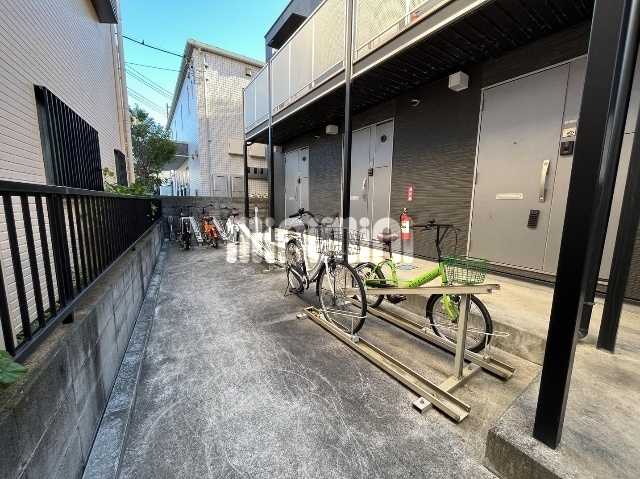 駐車場　駐輪場