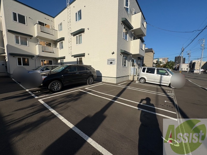 駐車場　駐車場