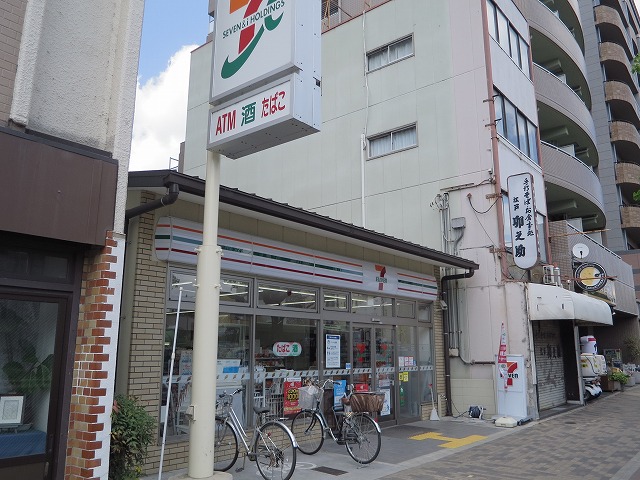 コンビニ　セブンイレブン 堀川丸太町店（コンビニ）まで232m