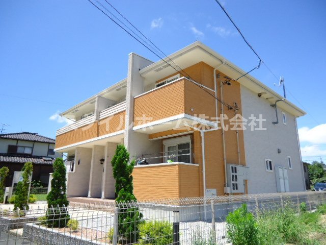 建物外観　外観は落ち着いています