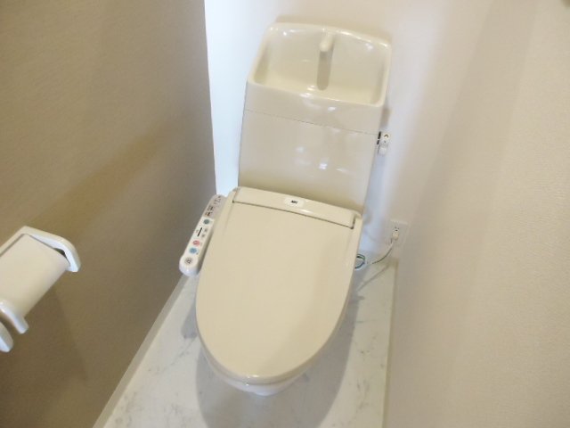トイレ　シャワー付トイレ