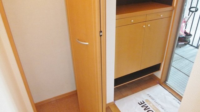 玄関　収納豊富