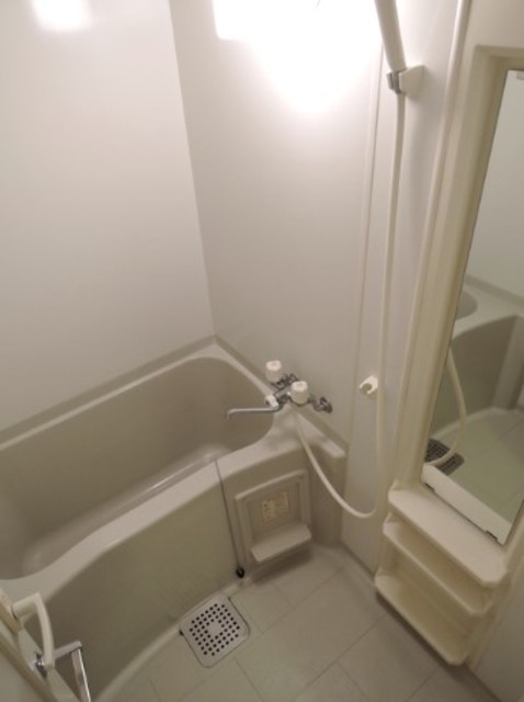 バス・シャワールーム　別部屋参考写真