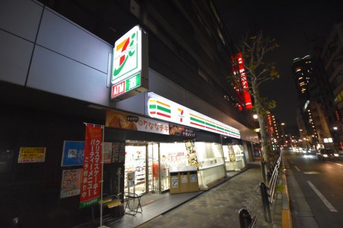 コンビニ　セブンイレブン 赤坂6丁目店（コンビニ）まで570m