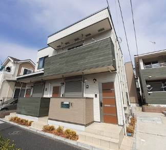 建物外観　シャルマンI
