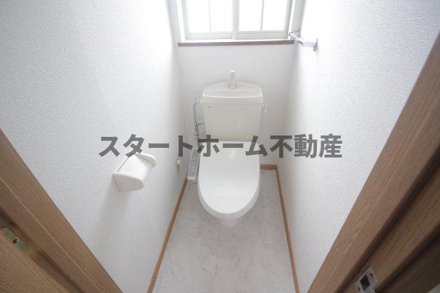 トイレ　コンパクトで使いやすいトイレです