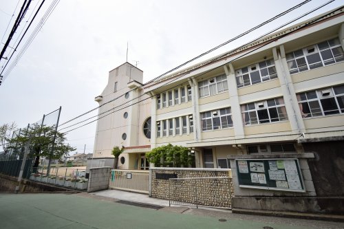 小学校　福住小学校（小学校）まで895m
