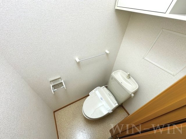 トイレ　イメージ（同建物内別部屋の写真です）