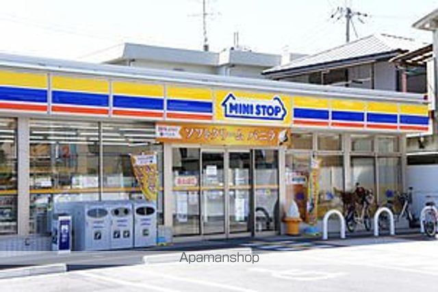 コンビニ　ミニストップ（コンビニ）まで786m