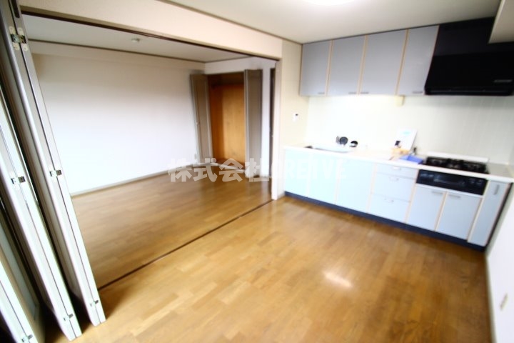 サイトビルの居間写真