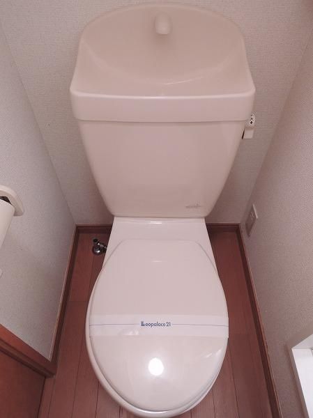 東武野田線 六実駅 徒歩10分 2階建 築24年のトイレ写真