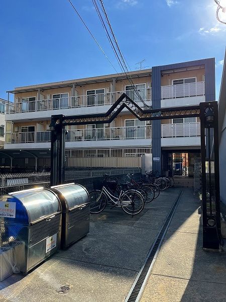 ヴィラナリー鶴見の外観写真