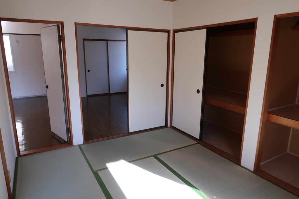 グリーンヒルかねみつA棟の内装写真