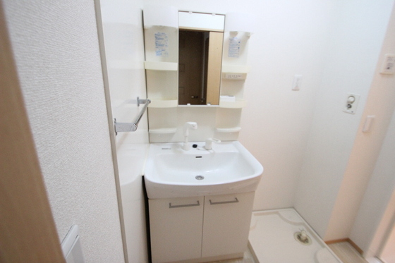 洗面設備　※別部屋の写真です