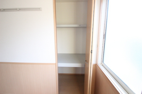 収納　※別部屋の写真です