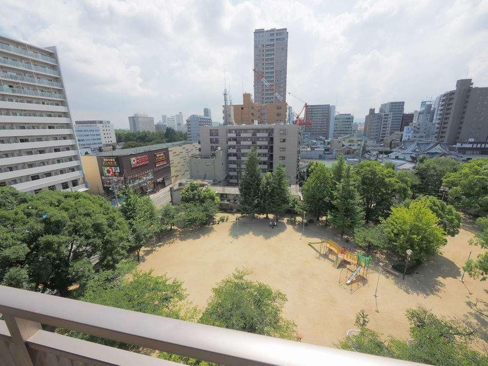 眺望　アリス・マナーガーデン谷町