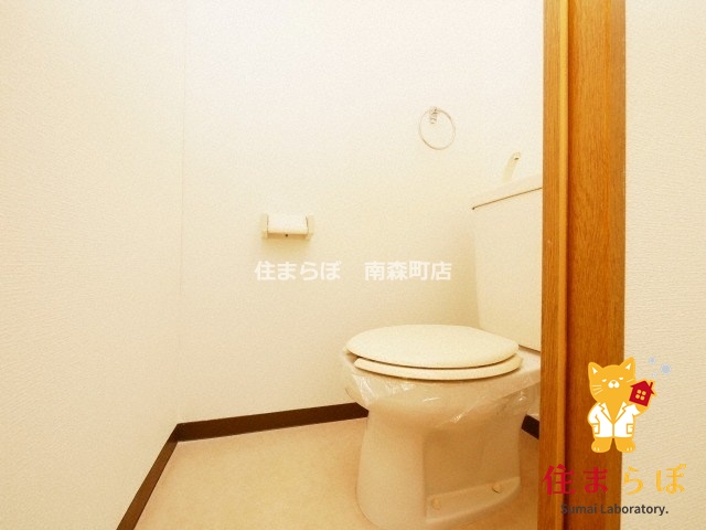 ＪＲ大阪環状線 弁天町駅 徒歩7分 8階建 築31年のトイレ写真