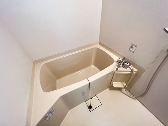ラフィネ牛田本町の風呂写真