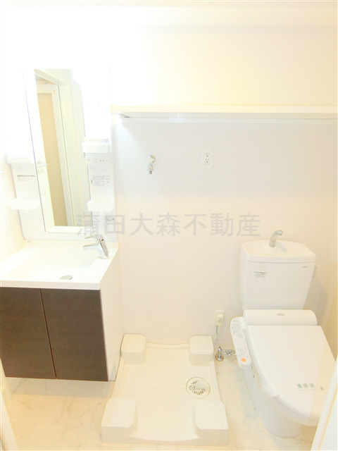 洗面設備　独立洗面台　洗濯機置き場