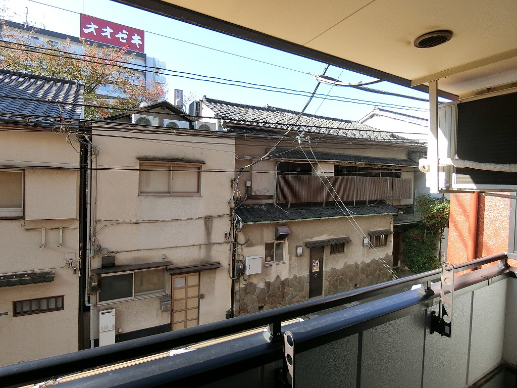 バルコニー　好立地ですのでこの眺望