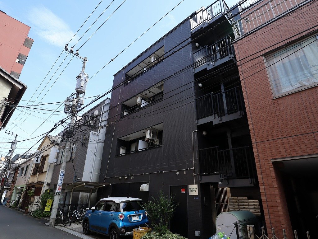 建物外観　オリーブハウス門前仲町　エレベーター・防犯カメラ