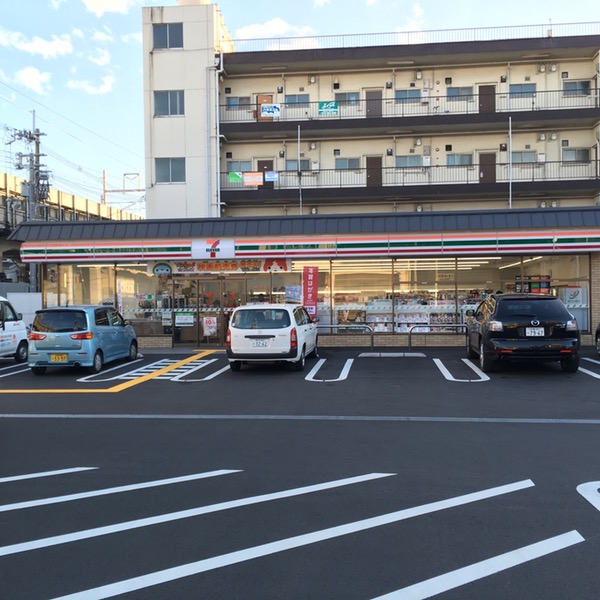 コンビニ　セブンイレブン 京都上久世店（コンビニ）まで210m