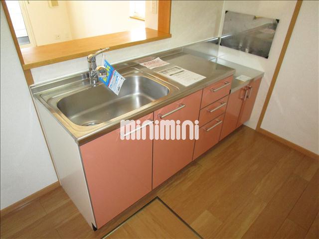 キッチン　収納豊富なキッチン。
