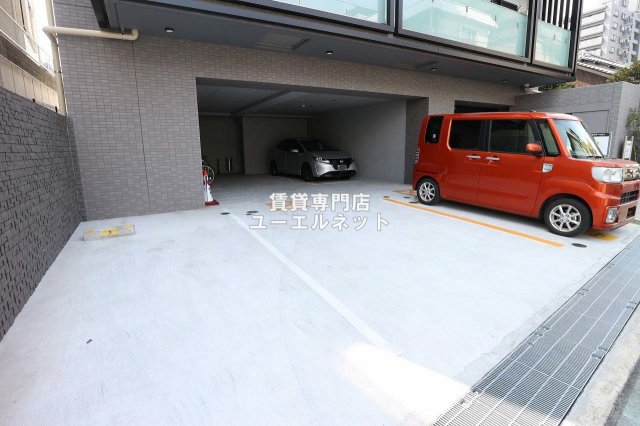 地下鉄御堂筋線 江坂駅 徒歩7分 8階建 築6年の外観写真