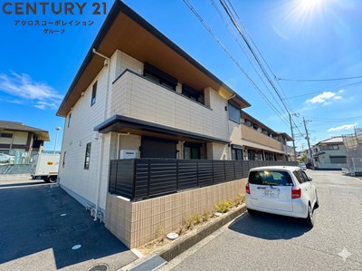 建物外観　宅配BOX付きで便利です！