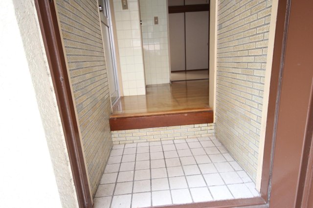 玄関　収納もある玄関です