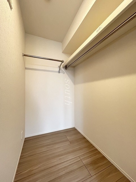 収納　ウォークインクローゼット