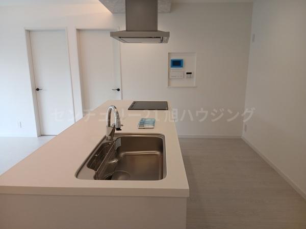 キッチン　アイランドキッチン(IH3口)
