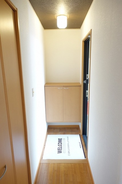 玄関　玄関シューズボックス