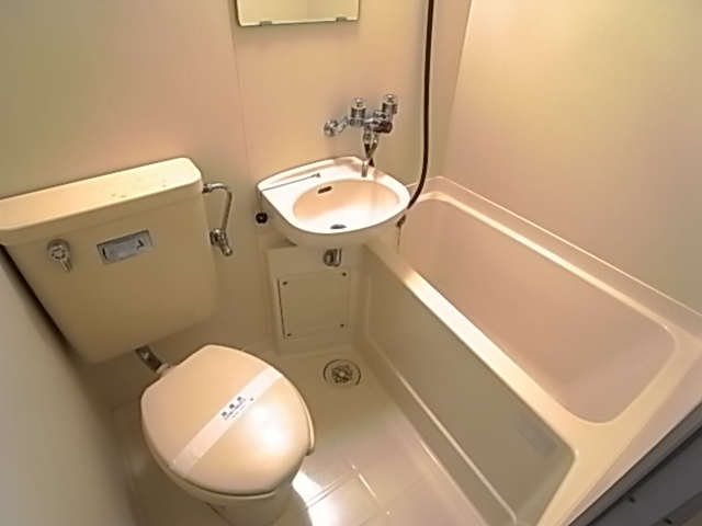 阪神本線 御影駅 徒歩8分 5階建 築41年のトイレ写真