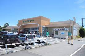 スーパー　フレンドマート八幡上田店（スーパー）まで423m