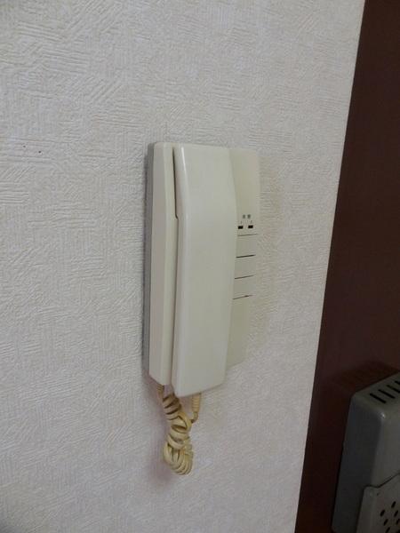 セキュリティ　★インターホン完備★