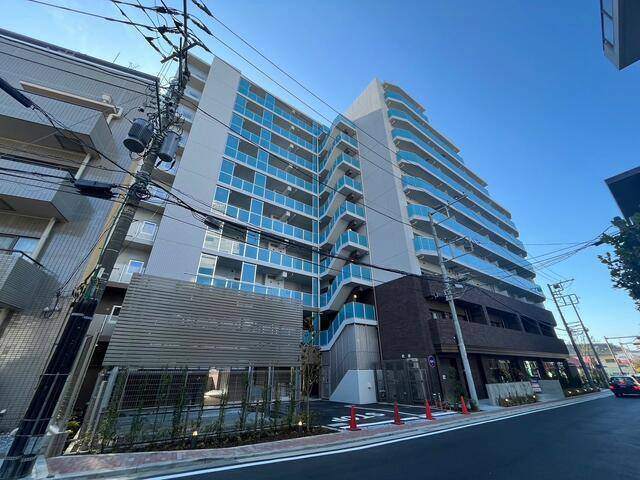 建物外観　オートロック完備