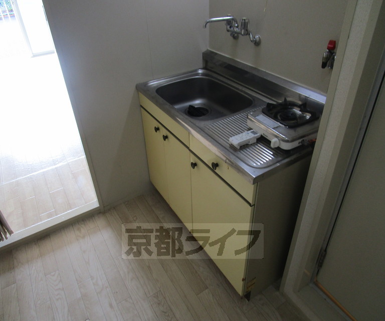 阪急京都線 桂駅 徒歩15分 2階建 築45年のキッチン写真