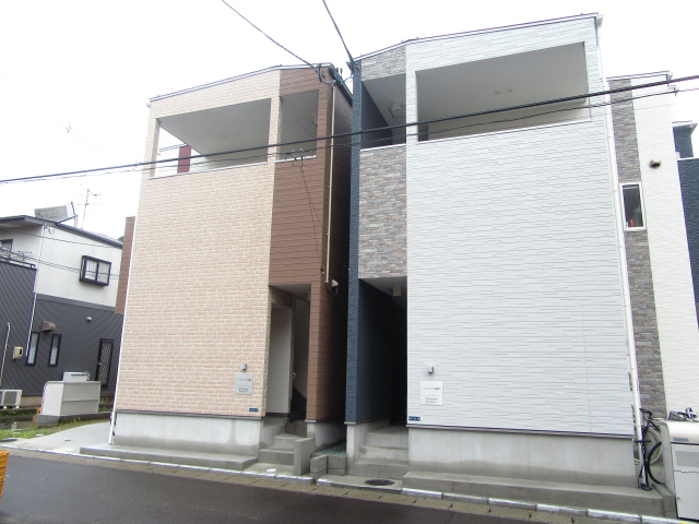 ハーモニーテラス越路IIの外観写真