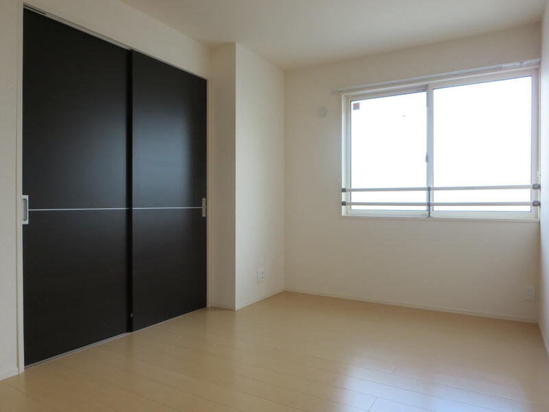 その他部屋・スペース　ピッカピカフローリング明るいお部屋ですね