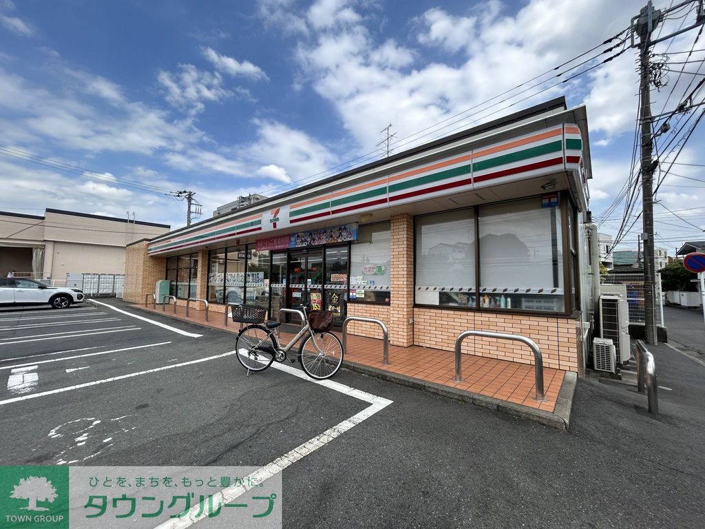 コンビニ　セブンイレブン相模原東林間3丁目店（コンビニ）まで200m