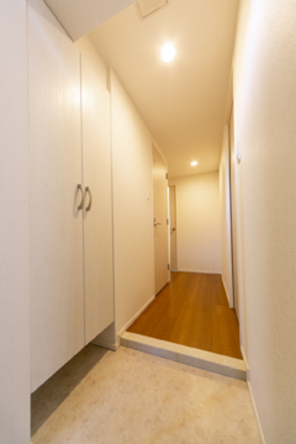 玄関　※写真は同タイプ住戸です。